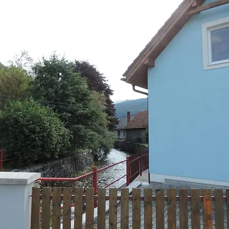 Apartmánový Dom River Casa de Férias Blatnica